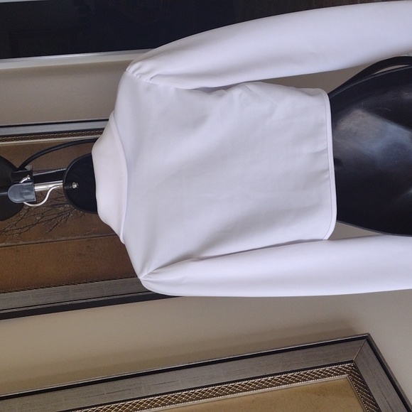 Pretty little thing women's White midriff top size 6 US nwt - Picture 2 of 5